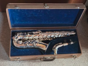 Schönes v. altes Altsaxophon "Rudelf Walter" & nackter Puto (Welt von F.X. Huller?) - Bild 1 von 24