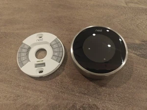 Nest Learning Thermostat 2nd Generation in Stainless Steel - Picture 1 of 2