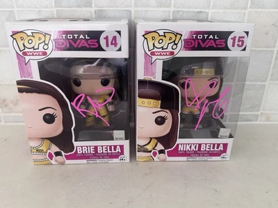 Funko 14 e 15 WWE Beckett autógrafo assinado por NIKKI & BRIE BELLA certificado de autenticidade gêmeos BAS - Imagem 1 de 4