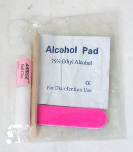 Kit de pegamento para uñas con almohadilla de alcohol, barra para cutículas y mini lima para uñas a presión - Imagen 1 de 1