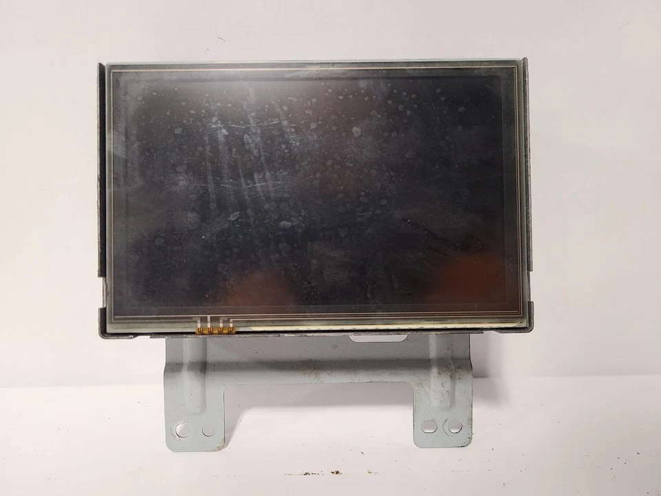 Pantalla de infoentretenimiento usada se adapta a: Infiniti G37 2011 cupé pantalla de navegación Foto 1 de 4