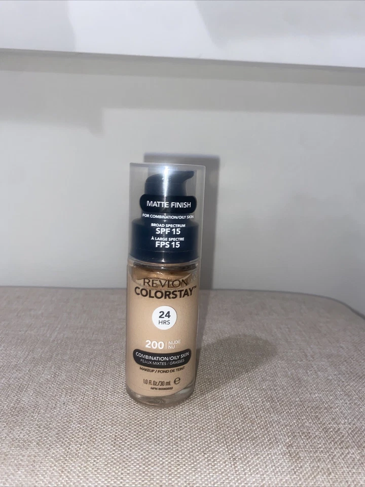 Revlon Colorstay Makeup 24hr SPF15 Combination/Oily (30mL) (SHADE 200 NUDE NU) - Image 1 of 1