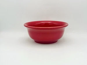 Fiesta Rimmed Vegetable Serving Bowl Scarlet Red Homer Laughlin 8.5” EXCELLENT! - Picture 1 of 3