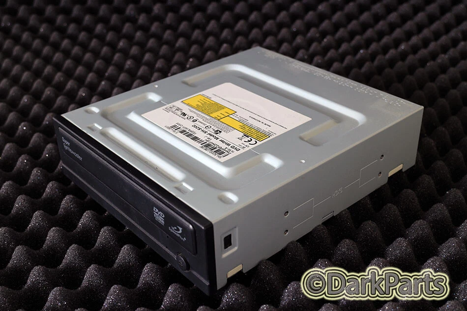 Toshiba SH-S202 DVD-RW Disk Drive IDE Black Desktop DVD Writer - Image 1 of 1