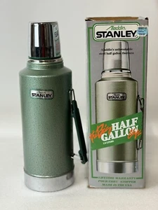Vintage 1989 Aladdin Stanley Thermos Green Half  Gallon A945 DH - Picture 1 of 14