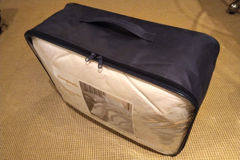 🔥 CLEARANCE🔥 Luxury 100% Duck Down Comforter Duvet Insert - QUEEN SIZE - Image 1 of 4