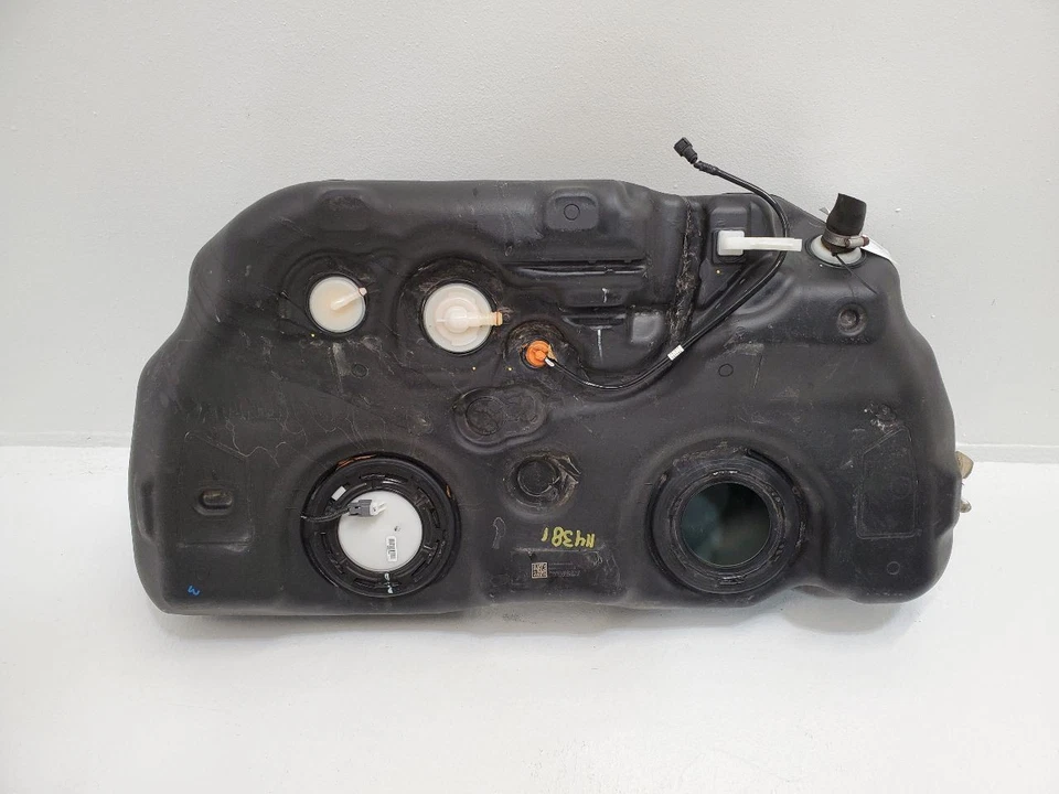 2015 2016 2017 2018 2019 2020 2021 2022 2023 NISSAN MURANO Fuel Tank Foto 1 de 4