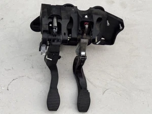 Opel Corsa D 1 2 Benzin Bremspedal Kupplung Pedal Pedalblock 55703354 Original - Bild 1 von 6