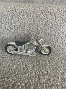 Hot Wheels Motorcycles Street Power Fat Ride Harley-Davidson Diecast 1:18 Bike - Picture 1 of 6