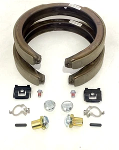 Ford Falcon BA BF Rear Park / Hand brake Shoe Overhaul Kit ( Ute & Wagon) - Bild 1 von 1