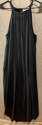 Vestido Double Zero Mystical talla mediana precioso color negro polvoriento, sin mangas Foto 1 de 4