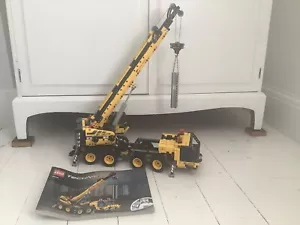 Lego Technic Mobile Crane 42108. 100% Complete - Picture 1 of 4