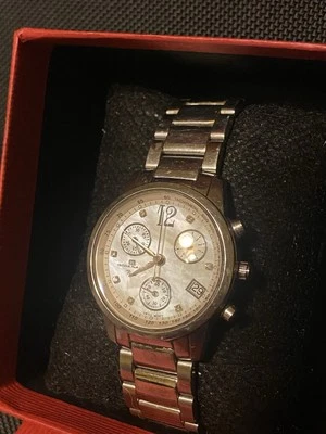 Oceanaut Perla 正品钻石圆顶蓝宝石水晶瑞士 6 珠宝 26 毫米手表 — 第 1/4 张图片