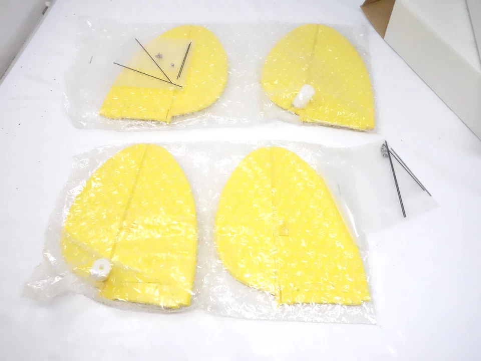 Jamara Piper J3 - Epo - 2 x horizontal stabilizer original packaging - Image 1 of 1