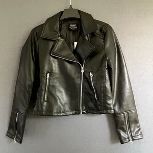 Francesca's Womens M Ashley Outerwear Faux Leather Motorcycle Zip Up Jacket NWT - Picture 1 of 15