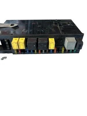 Centralina fusibili sam posteriore Mercedes-Benz Classe E W211 2002/2009 - Immagine 1 di 4