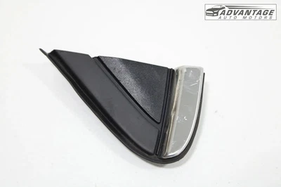 Chevrolet Equinox 2018-2023 guardabarros delantero izquierdo esquina superior moldura OEM Foto 1 de 4