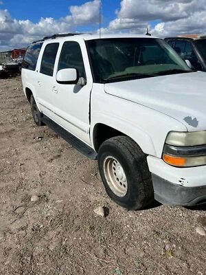 Used Air Cleaner Assembly fits: 2002 Chevrolet Suburban 1500 w/o high capacity G - Image 1 of 4