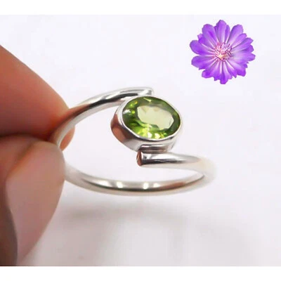 Green Peridot Gemstone 925 Sterling Silver Ring Handmade Jewelry Ring For her - Image 1 of 3