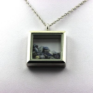 Pietre E Minerali. Collana Benitoite Grezza. Modello Quadrato. Colore Argento. - Foto 1 di 2