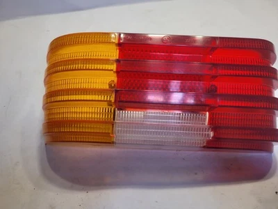 Conjunto de luz trasera izquierda lámpara trasera mercedes-benz w114 w115 c114 limpia sin grietas Foto 1 de 4