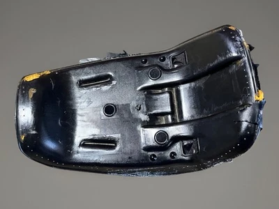 1984 82-88 Honda Magna OEM VF700C base de assento dianteiro e peças de base de assento de passageiro - Imagem 1 de 2