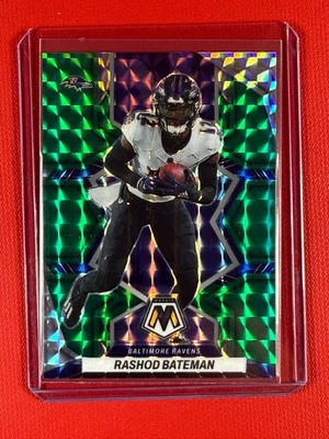 2022 Panini Mosaic Rashod Bateman #15 - Green Mosaic Prizm - Image 1 of 2