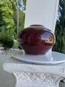 Vintage Ox Blood Red Squat Vase Signed Artist Art Pottery Rich Color Round NC - Picture 1 of 12