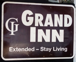 RETIRED KENTUCKY FRIED CHICKEN KFC/GRAND INN ADVERTISING HWY EXIT SIGN 48X36" 1J - Picture 1 of 2