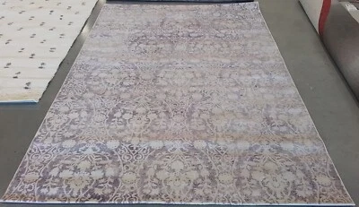 LAVANDER / IVORY 6'-7" x 9'-2" Flaw in Rug, Reduced Price 1172770441 PAS403A-6 - Image 1 of 4