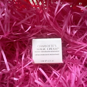 Charlotte Tilbury Magic Cream Instant Turnaround Moisturizer .5 oz / 15ml NEW ! - Picture 1 of 4