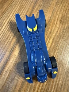 BATMAN INTO ACTION Batmobile DecoSet Decorazione Torta Auto 2021 - Foto 1 di 4