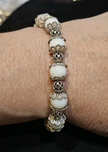 New Silver Tone With Moonstone Stretch Bracelet - Picture 1 of 2