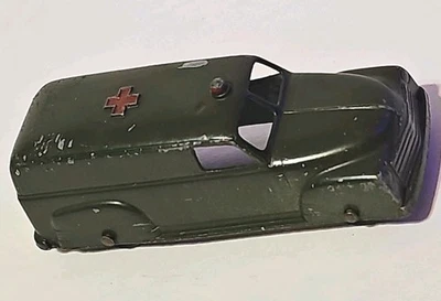 Coche de juguete de metal ambulancia del ejército Chevy Tootsietoy 1950 de colección con ruedas en contacto de colección Foto 1 de 4