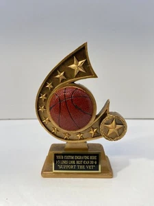 March Madness Basketball Büro Pool Auszeichnung Trophäe KOSTENLOSE Gravur Unterstützung des Tierarztes - Bild 1 von 1