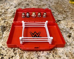 WWE Squinkies Mini Wrestling Figures + Wrestling Ring Case
