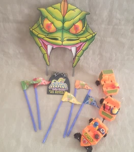 Knex Screamin Serpent Roller Coaster Car w/People, Flags K'nex Replacement Parts - Picture 1 of 11