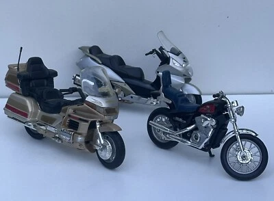 3 X Maisto & Welly HONDA Modelo de motocicleta fundido a presión Goldwing Silver Wing Corcel Foto 1 de 4