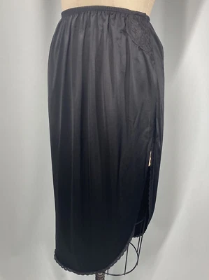 De colección Medio Slip TALLA MEDIANA Largo LARGO 32" Negro Nylon VANITY FAIR Ranura Alta Foto 1 de 4