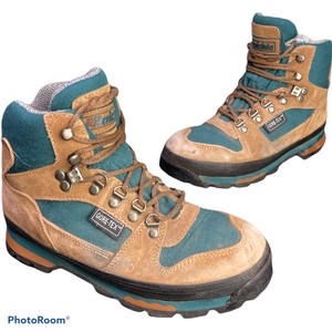 GORE-TEX Hiking Shoes \u0026 Boots for Women 