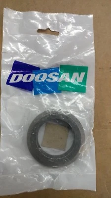 Excavadora K1038374 Doosan Track Master Link Spacer DX220 DX225 DX235 DX255 Foto 1 de 2