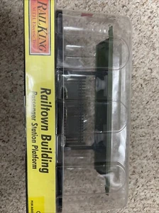 CP Rail King Rail edificio cittadino  - Foto 1 di 2