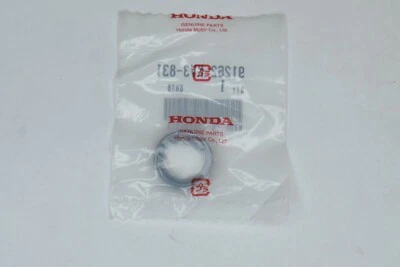 Honda OEM 91262-KV3-831 - SELLO ANTIPOLVO (17X24X5) - VER AJUSTE ABAJO Foto 1 de 2