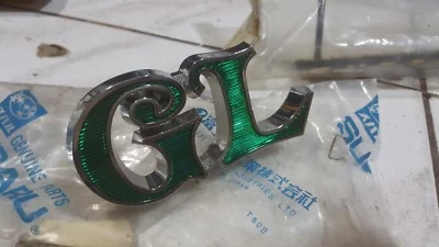 Subaru Leone 1973 Subaru 1400 1600 GL cupé parrilla delantera emblema GENUINO NOS JP Foto 1 de 4