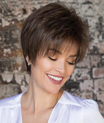 Peluca SAMY de RENE OF PARIS, **¡TODOS LOS COLORES!** Corte corto, con cuerpo completo, ¡NUEVO! Foto 1 de 4