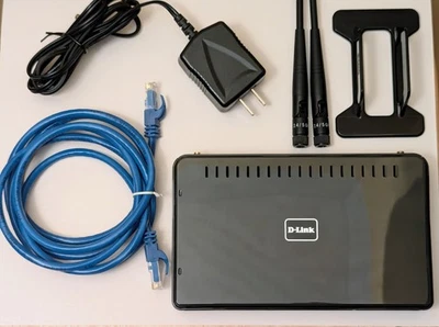 D-Link Range Booster N DIR-628 54 Mbps 4-Port 10/100 Dual-Band Wireless N Router - Image 1 of 4