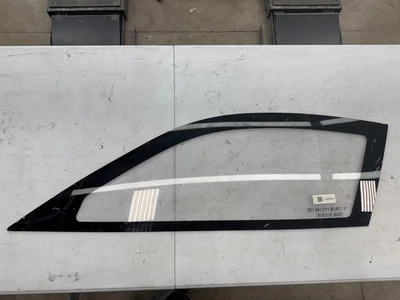 9915425118E Porsche 991 Cup car LH Left door window glass lexan USED Foto 1 de 4