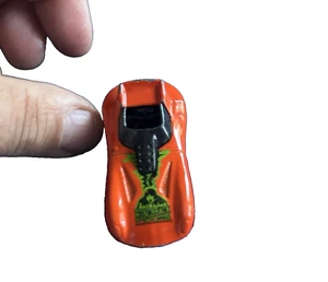 Cat-A-Pult Hunchback Los Angeles Chipped  Diecast 1:64 Hot Wheels Orange - Picture 1 of 5