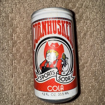 Lata de refrigerante esportiva vintage Nebraska Cornhusker Cola 1984 programação de futebol T/O - Imagem 1 de 4