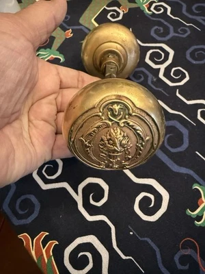 Juego de perillas de puerta de bronce Sargent “Fontenac” Foto 1 de 4